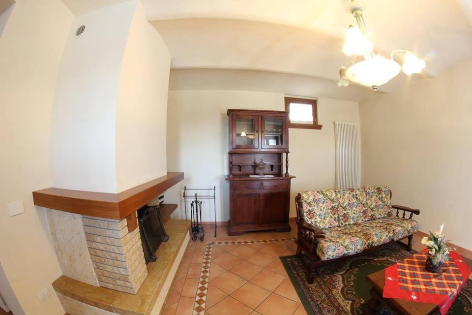 Residence Il Vigneto Lari Exterior foto